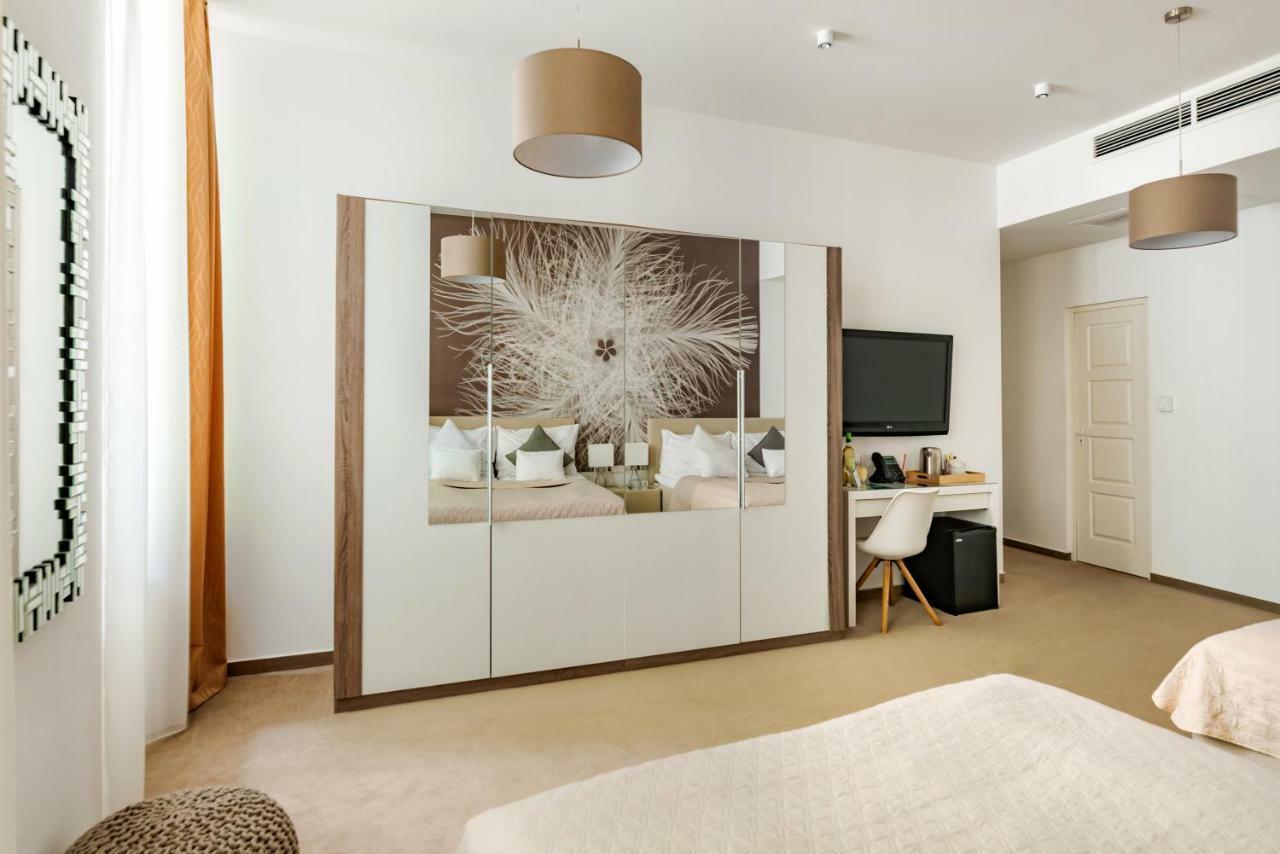 Bp Design Hotel And Apartman Budapest Esterno foto