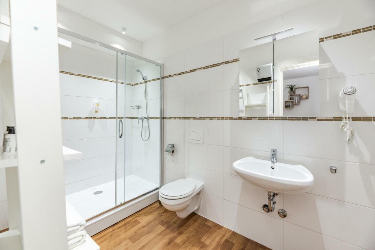 Bp Design Hotel And Apartman Budapest Esterno foto