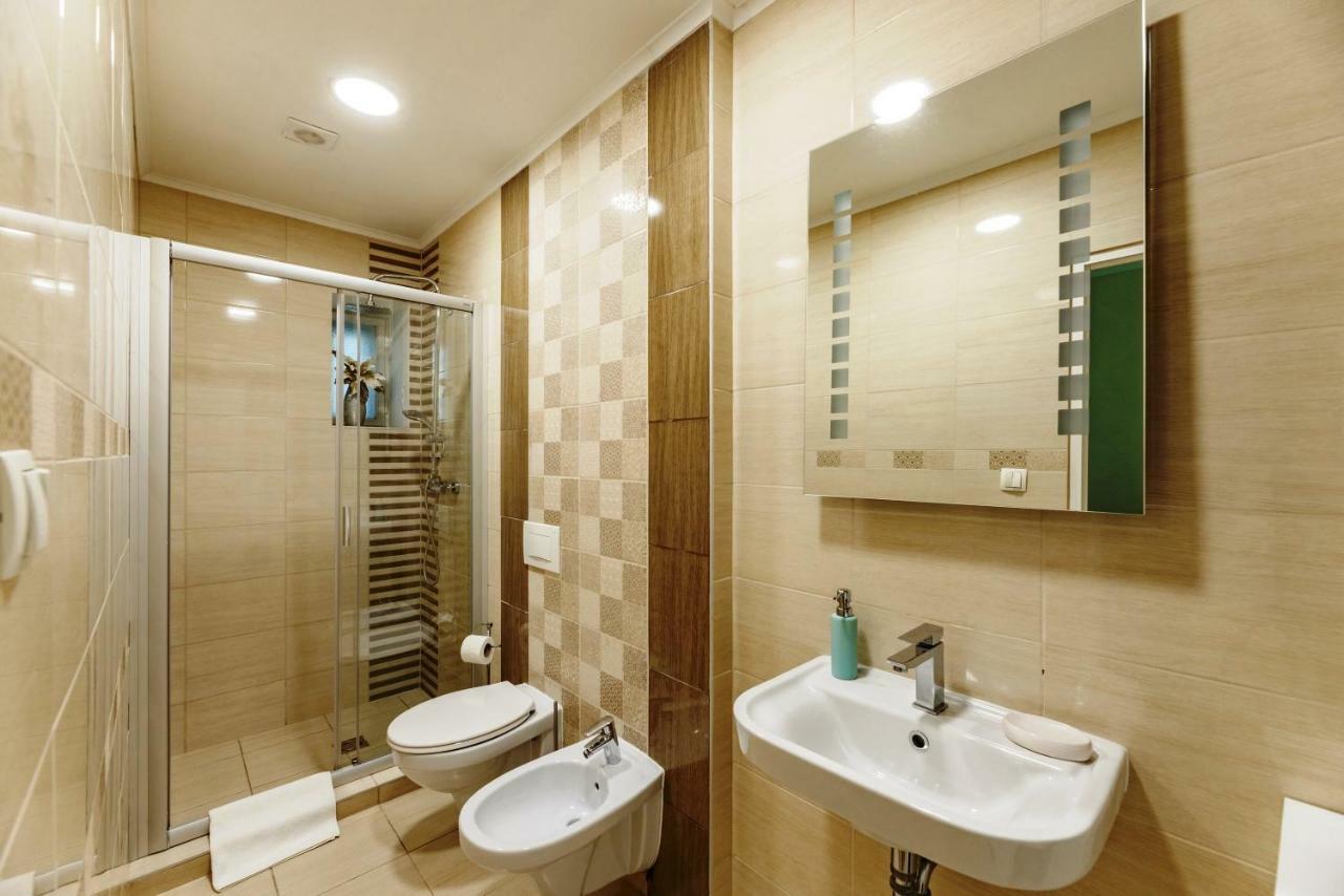 Bp Design Hotel And Apartman Budapest Esterno foto